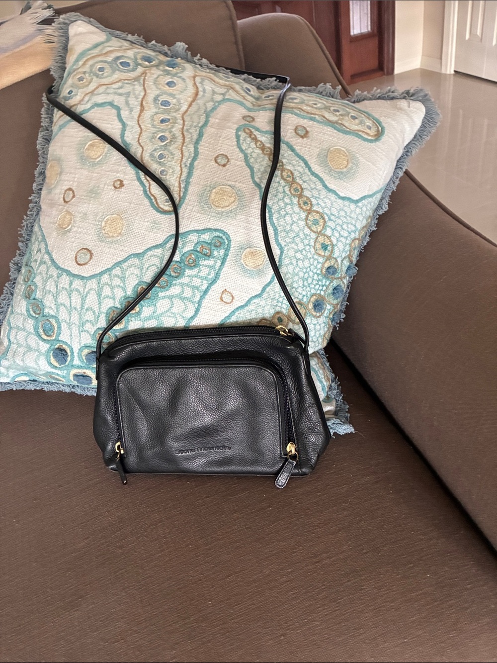 Black dainty Stone Mountain leather purse
